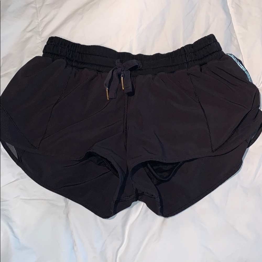 Shorts! Hotty hot 2.5 inseam, size 6